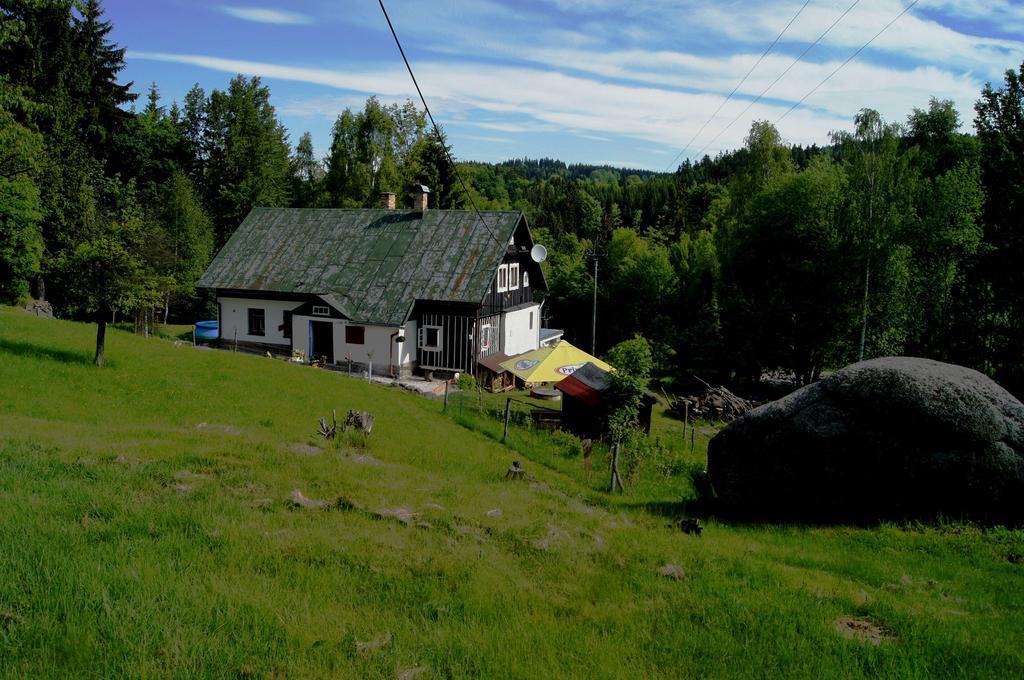 Na Slunecni Pohadkova Chaloupka Ve Sladke Dire Prichovice  Exterior photo