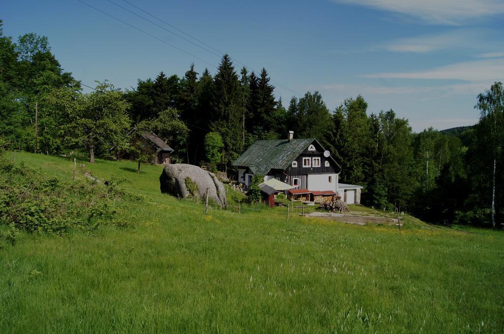 Na Slunecni Pohadkova Chaloupka Ve Sladke Dire Prichovice  Exterior photo
